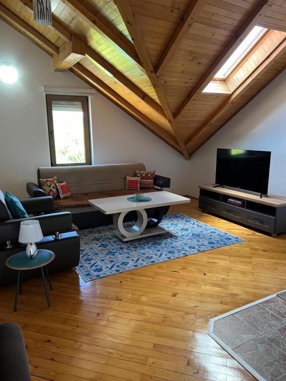 Teal Apartments Bihać Buitenkant foto