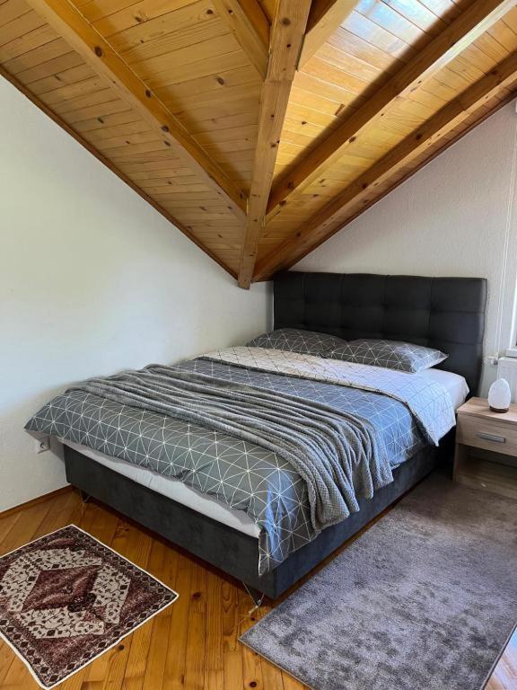 Teal Apartments Bihać Buitenkant foto